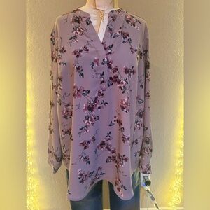 Floral V-Neck Blouse